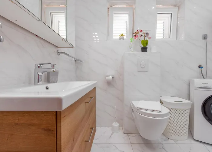 Beautiful In Ferienhaus Turanj