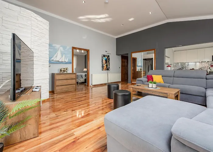 Ferienhaus Beautiful In *