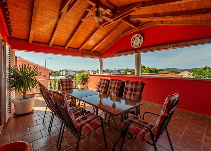 Beautiful In Ferienhaus Turanj